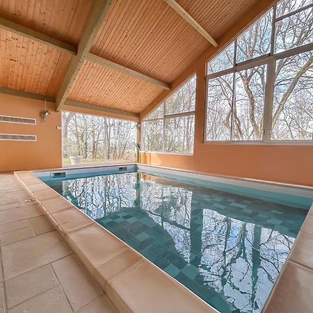 Gite L'Oree Des Buis, Piscine Privatisable Vouille  Экстерьер фото